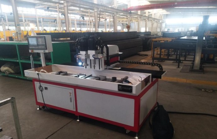 為什么選擇多米熱熔鉆孔機(jī)機(jī)？